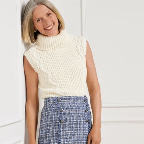 Talbots Sweaters - Talbots plus size 1X convertible, cowl, neck, cable knit vest ivory NWOT sailor